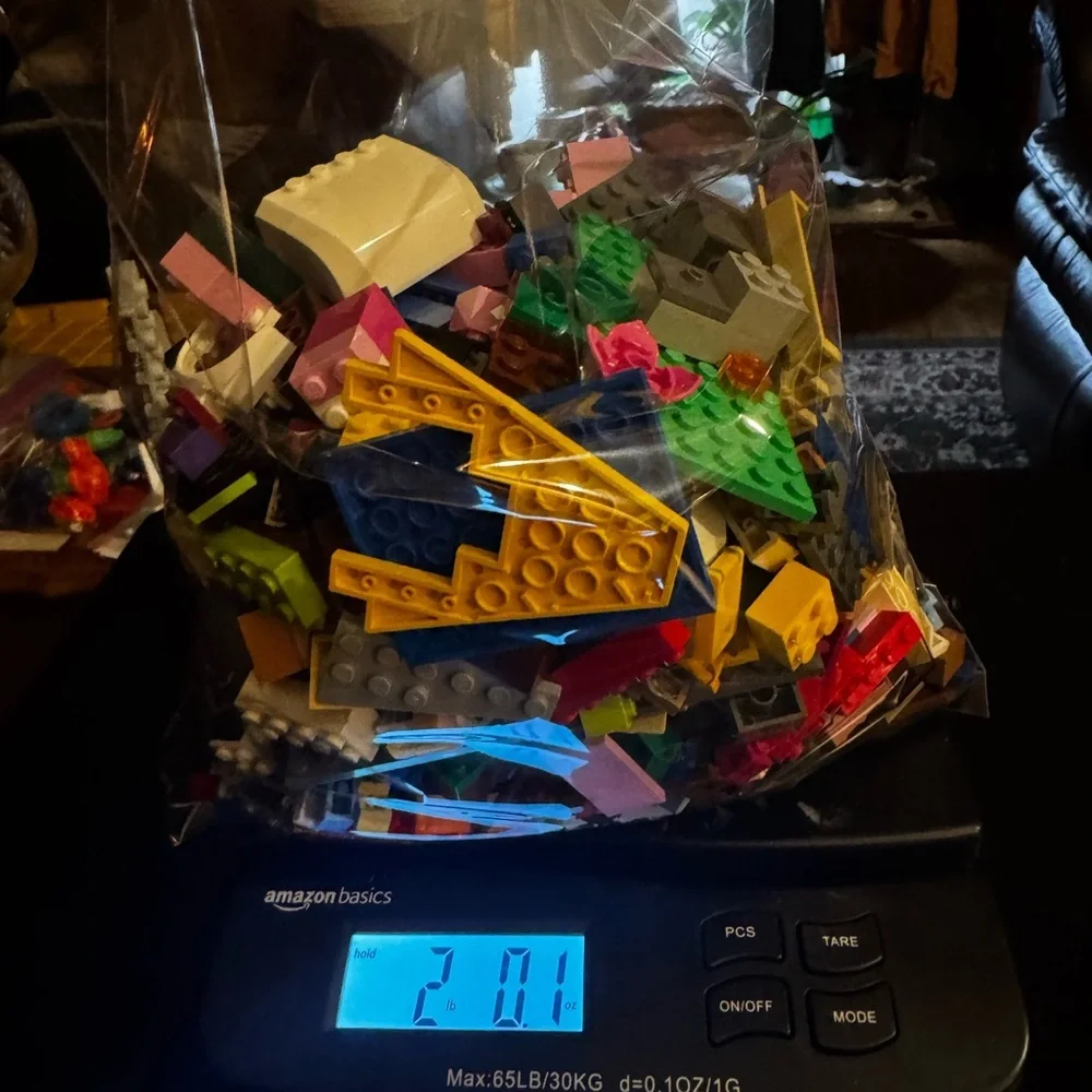 LEGO Bulk Lot of 2 Pounds Bricks Parts and Pieces Genuine 2 Lbs Grab Bag - Picture 11 of 11